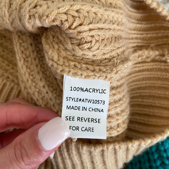 Vici Oversized Colorblock Sleeve Sweater - Picture 5 of 5